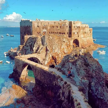 Hebe Peniche Atouguia Da Baleia