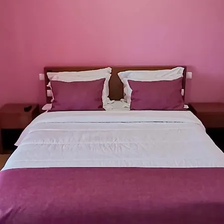 Ξενοδοχείο Hebe Peniche 2*